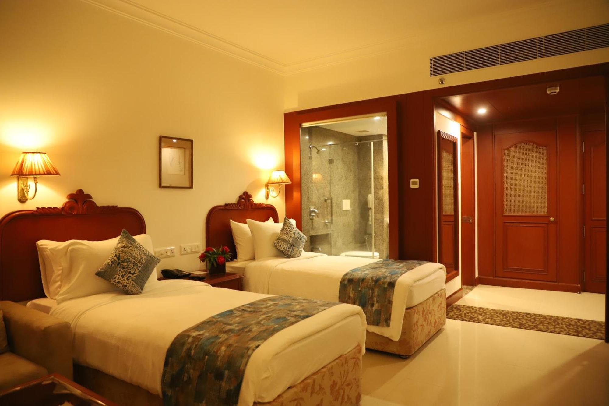 Hotel Chandela Khajuraho Exterior photo